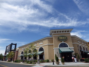 The site of the former Filene”™s now hosts a restaurant, sporting goods store and other retailers, filling a 167,000-square-foot space.