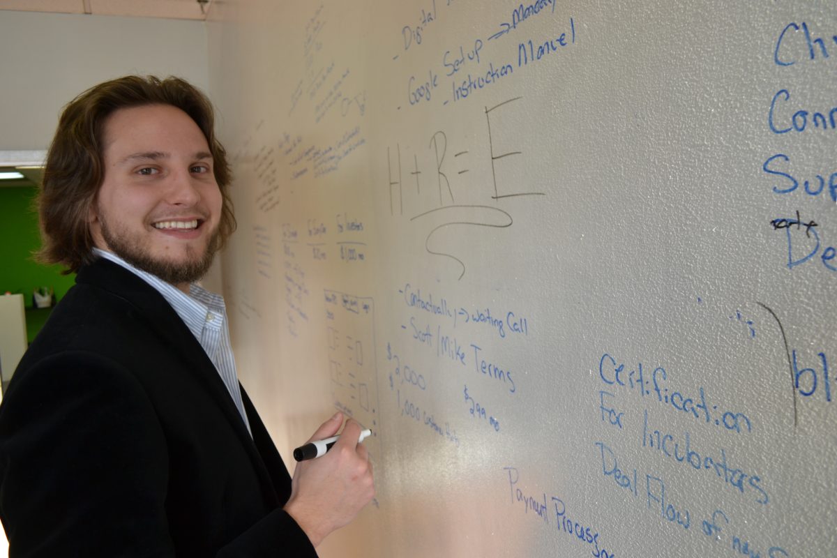 Serial entrepreneur to offer courses
