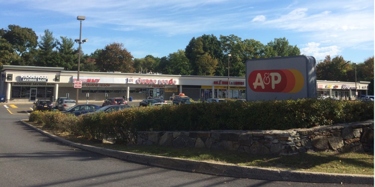 Urstadt Biddle buys McLean Plaza Shopping Center in Yonkers