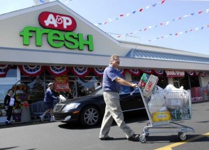 With A&P Fresh, in September 2009 the Great Atlantic and Pacific Tea Co. refreshed its A&P location at 1201 High Ridge Road in Stamford. Photo by Bob Luckey