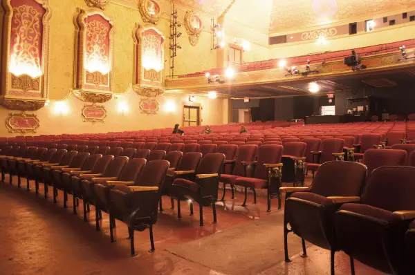 The theater has seating for 1,100. Photo by JosÃ© Donneys.