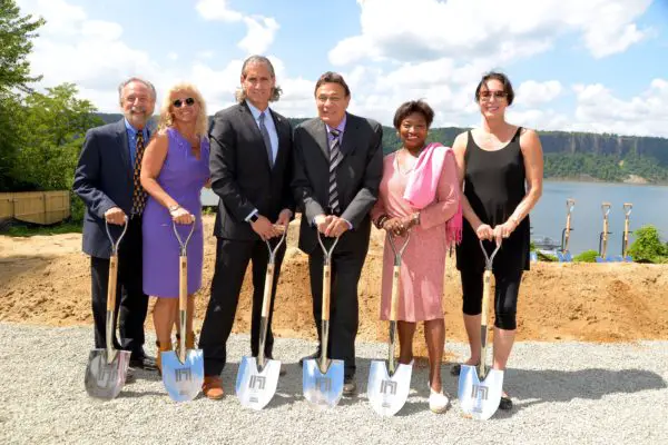 Fro left, Yonkers City Council Minority Leader Michael Sabatino; Wilson Kimball, Yonkers commissioner of planning and development; Deputy Mayor Steve Levy; Martin Ginsburg, founder and principal of Ginsburg Development Cos.; state Sen. Andrea Stewart-Cousins, and Irene Ginsburg stand at the site of the future 1177@Greystone Luxury Rentals in Yonkers. Photo credit: John Vecchiolla