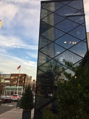The glass building at 159 Main St. in White Plains has been vacant since its construction. Photo by Aleesia Forni