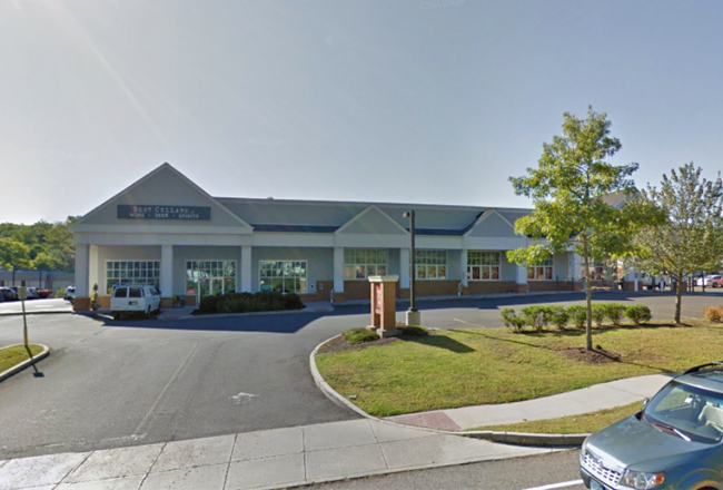 46 Danbury Road Ridgefield Caraluzzi's wines