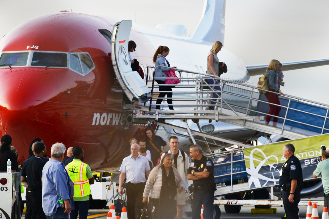 norwegian air stewart airport