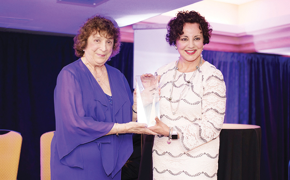Ibsen receives dental award