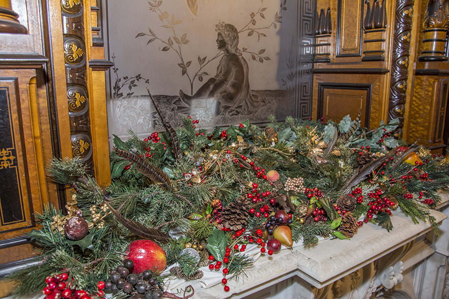 LMMM gets ready for the holidays