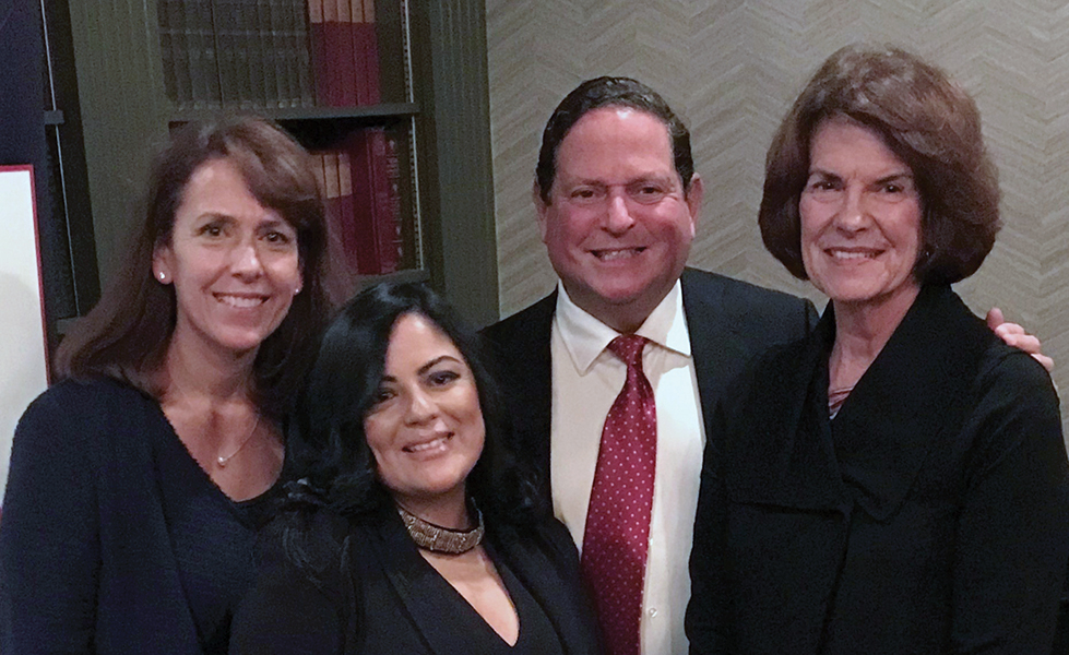 Fernandez receives Lillian Vernon Award