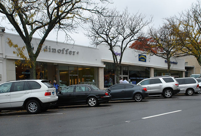 Greenwich turns to Chicago firm for help in parking services management