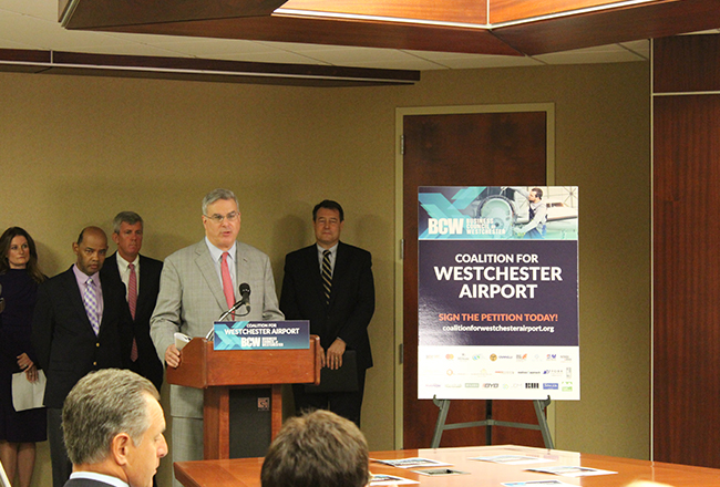 Business coalition backs Westchester County Airport privatization