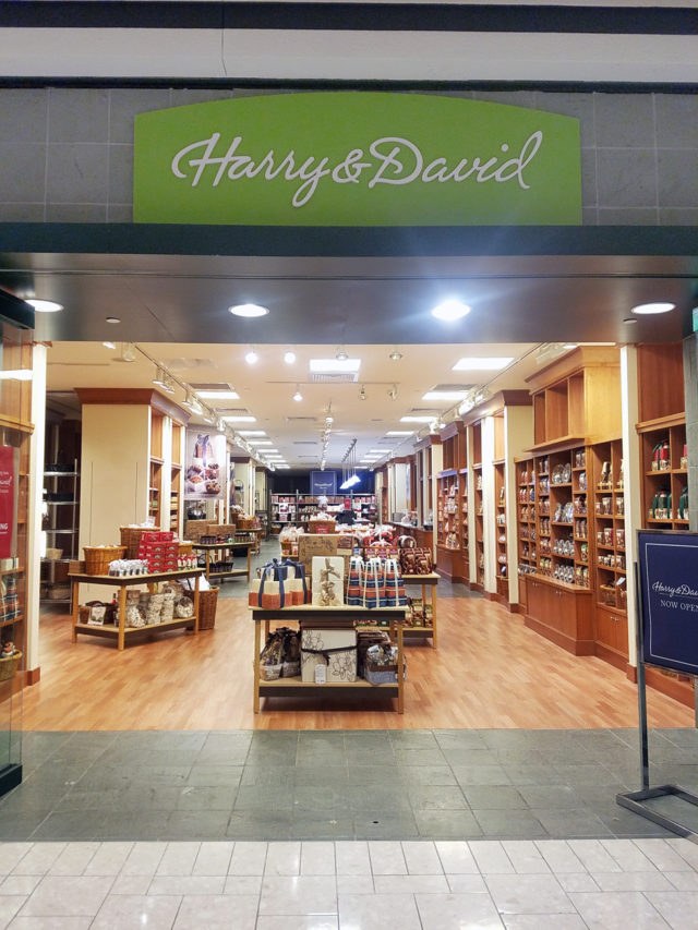 Harry & David popup opens at The Westchester
