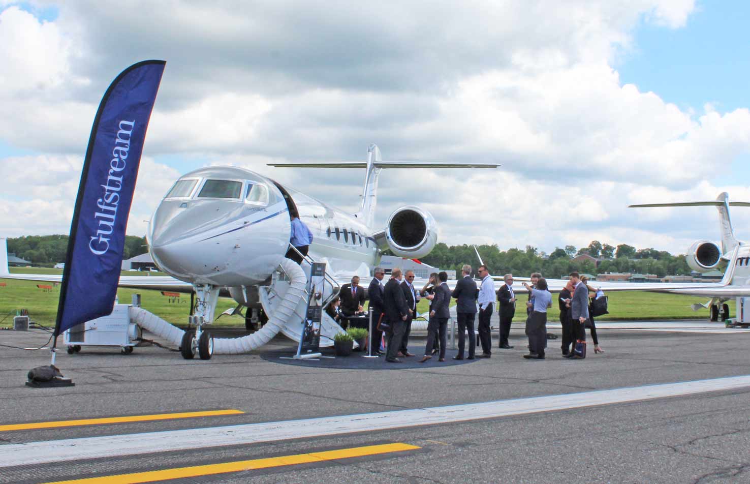 westchester county airport business aviation