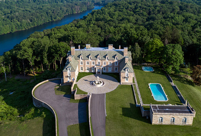 arial view of Seven Springs estate owned by Trump organization