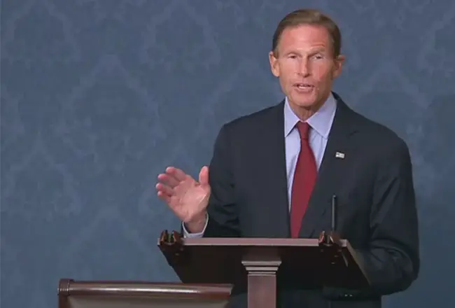 US Sen. Blumenthal criticizes Facebook and Twitter over anti-vax postings