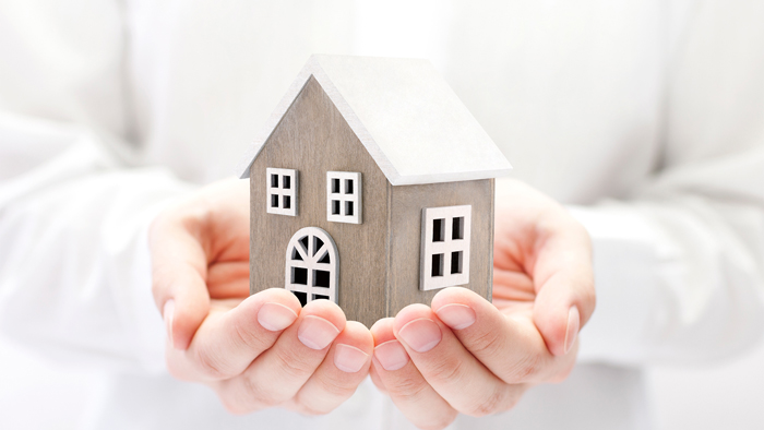 To Gift or Not to Gift? Tis the Question for the Season!