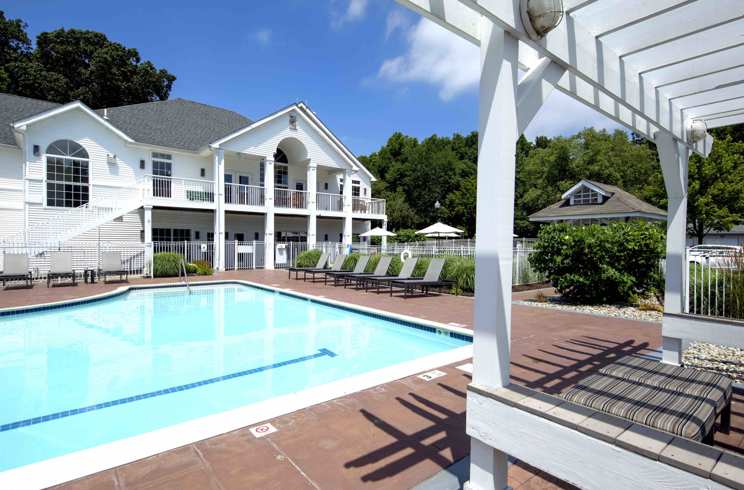 340-unit Royce at Trumbull sells for $82 million