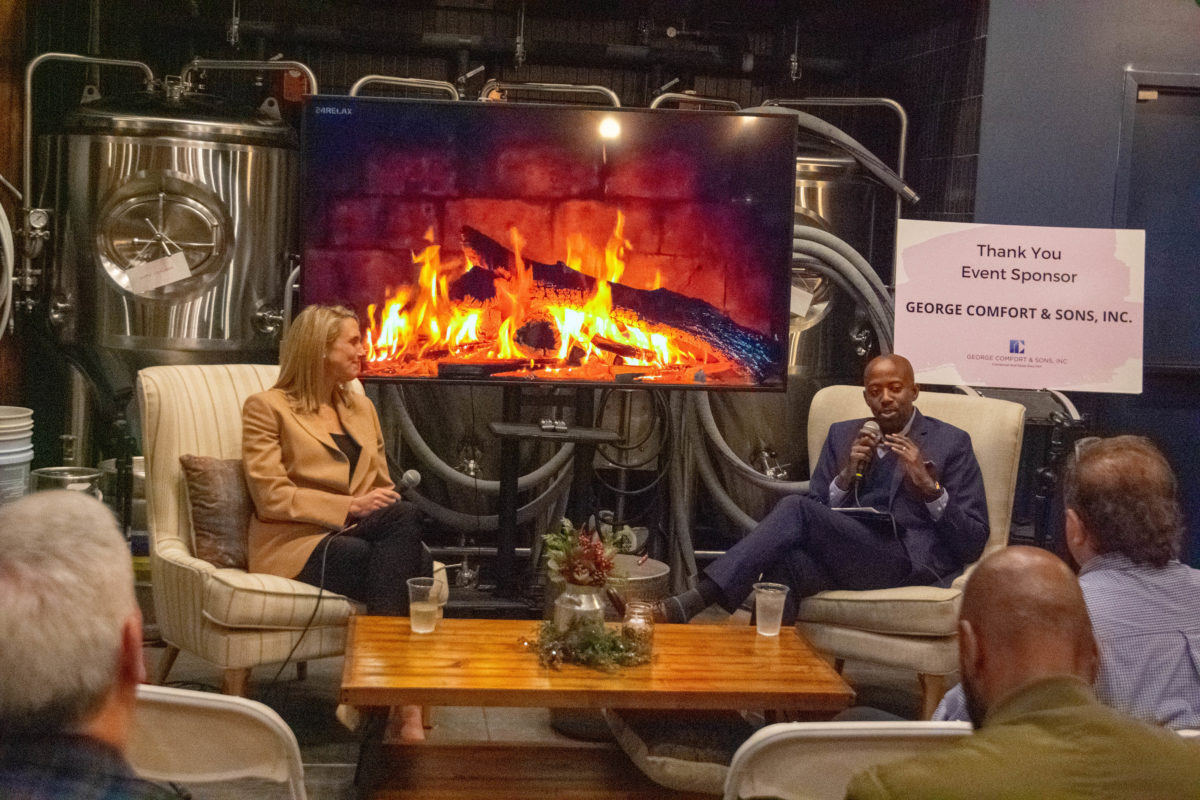 Stamford Mayor Simmons speaks to city’s future in ‘fireside chat’