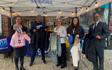 BANK AND WEBE108  WARMING UP