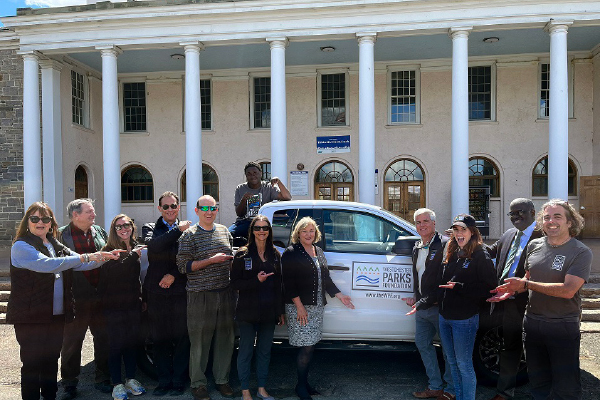 HAVE TRUCK WILL WORK