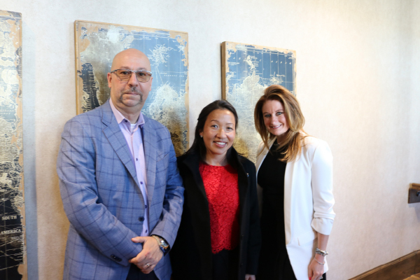 AIRPORT MANAGER RETIRES