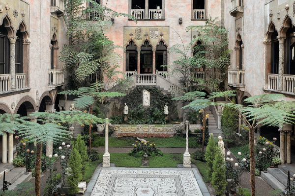 THE CAPER THAT STUNNED  THE ART WORLD