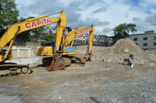 A view of the Southern Land construction site in White Plains. Photo by Peter Katz.