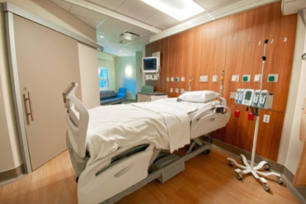 NEW INTENSIVE CARE UNIT LEVERAGES TECHNOLOGY AND INNOVATIVE DESIGN