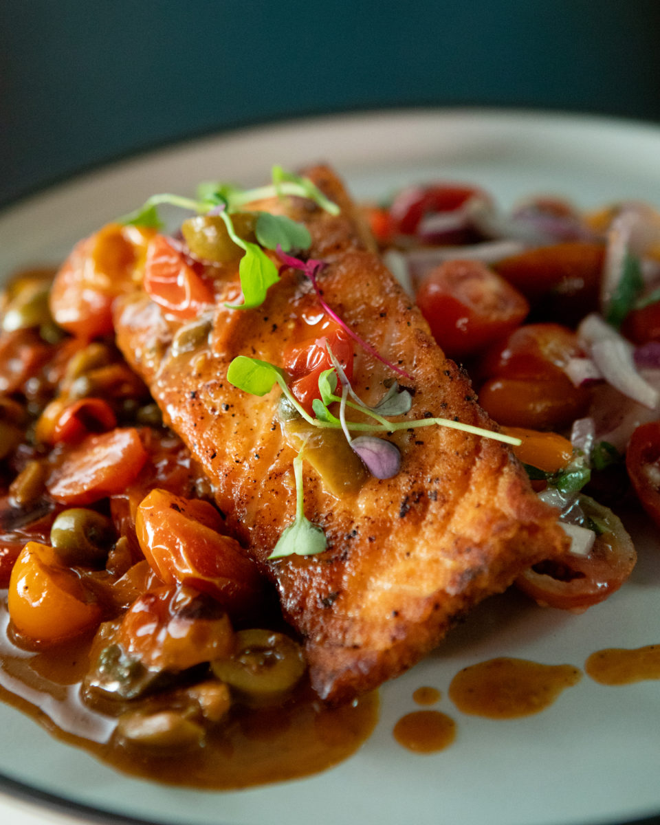 Back to the â€˜Farmâ€ for chef RenÃ© Xeloâ€™s popular Salmon in White Wine dish