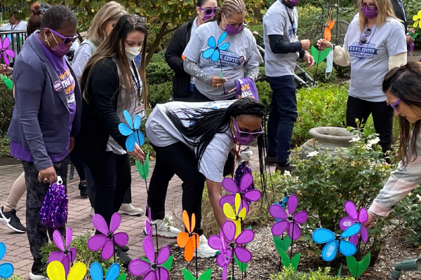 WALKING TO END ALZHEIMERâ€™S