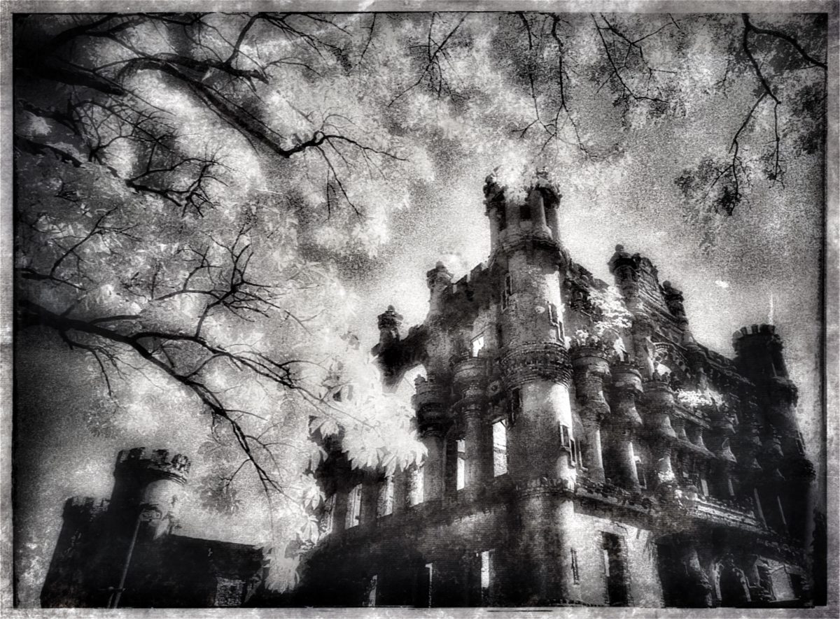 Resurrecting a ruin through art