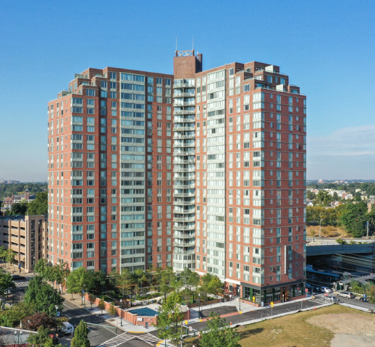 Halstead Station buyer claims it was duped in $200M deal