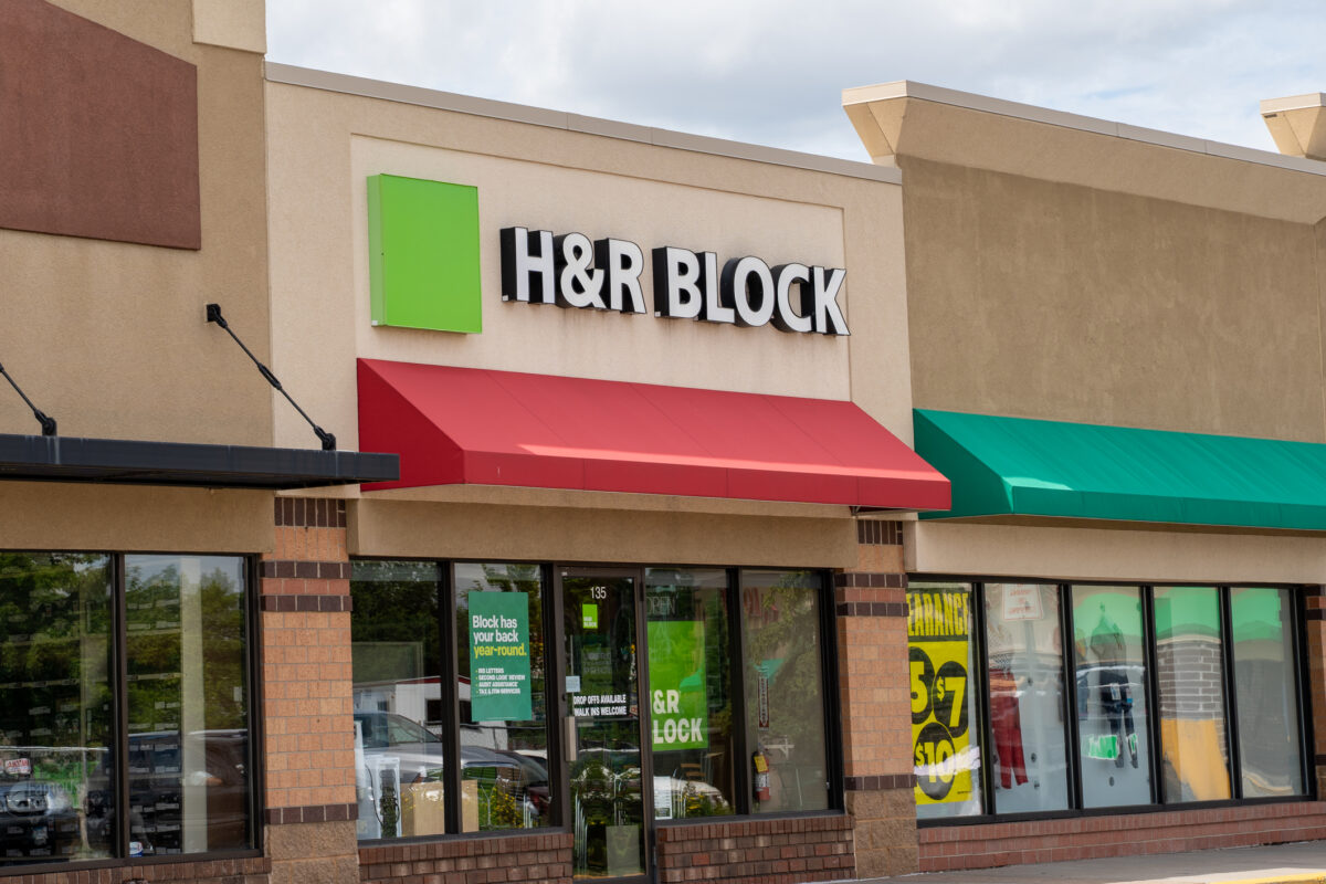H&R Block accuses White Plains CPA of double-dip dealings