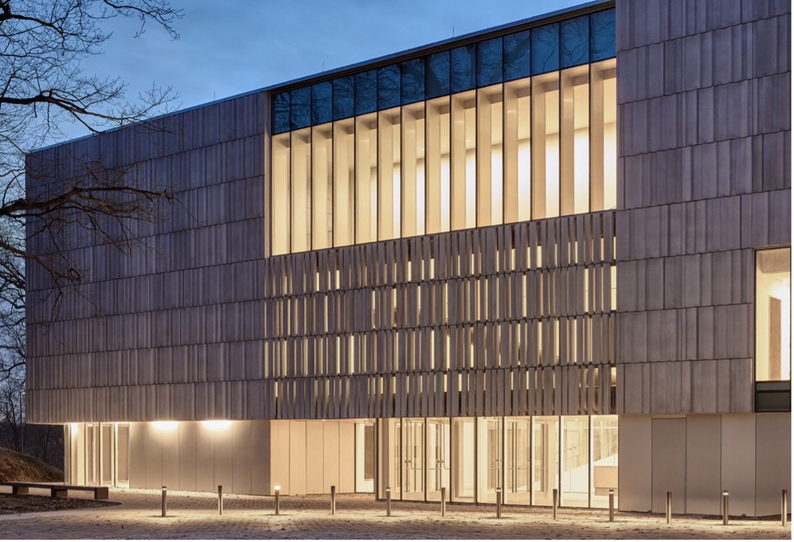 MUSEUM  AND BANK PARTNERSHIP