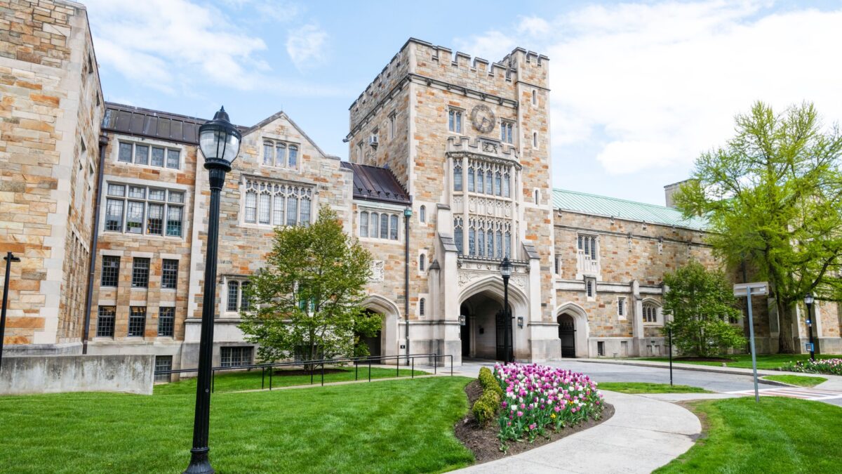 Vassar will not require SAT or ACT scores in admissions - Westfair ...