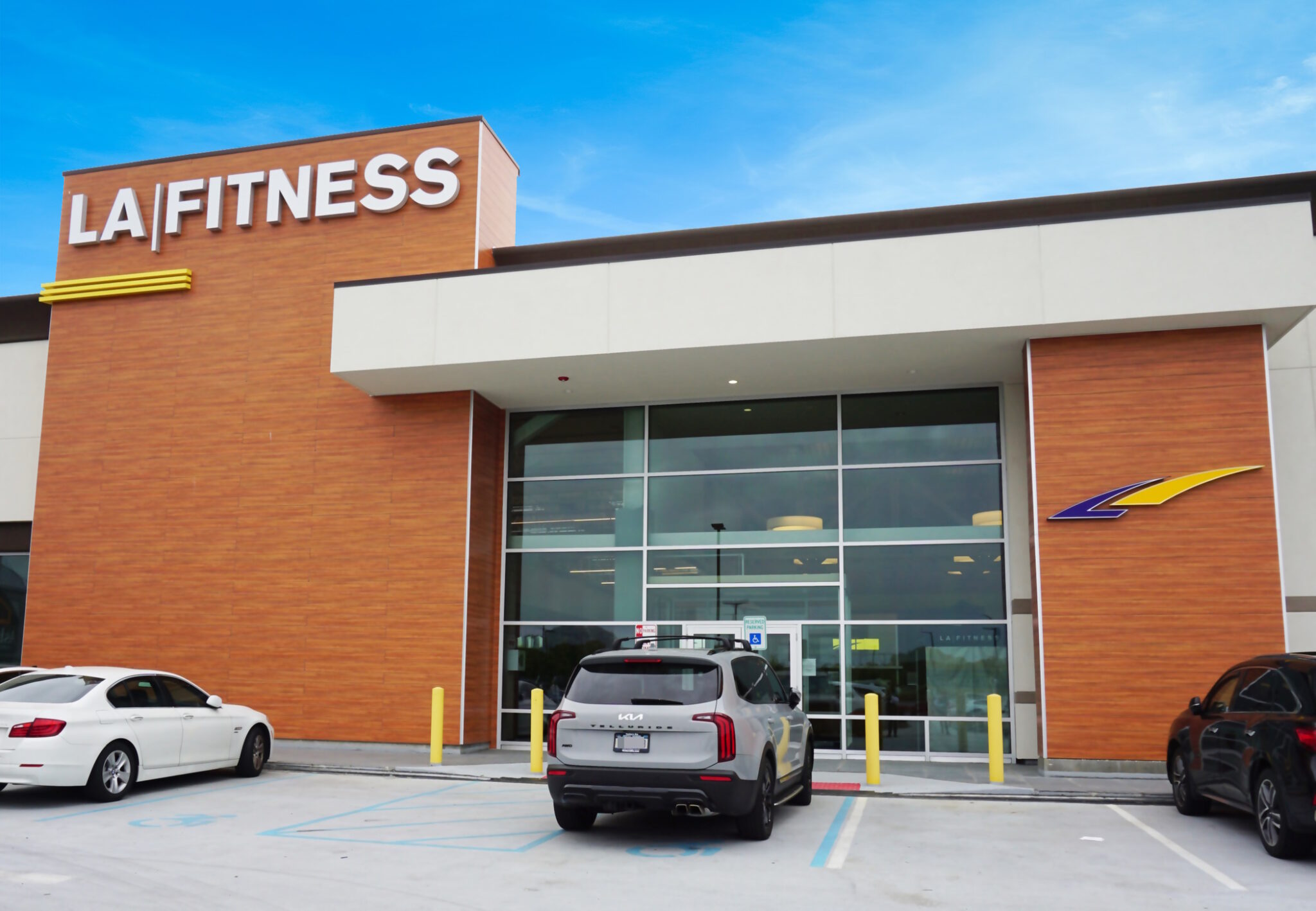 LA Fitness opens in New Rochelle Westfair Communications