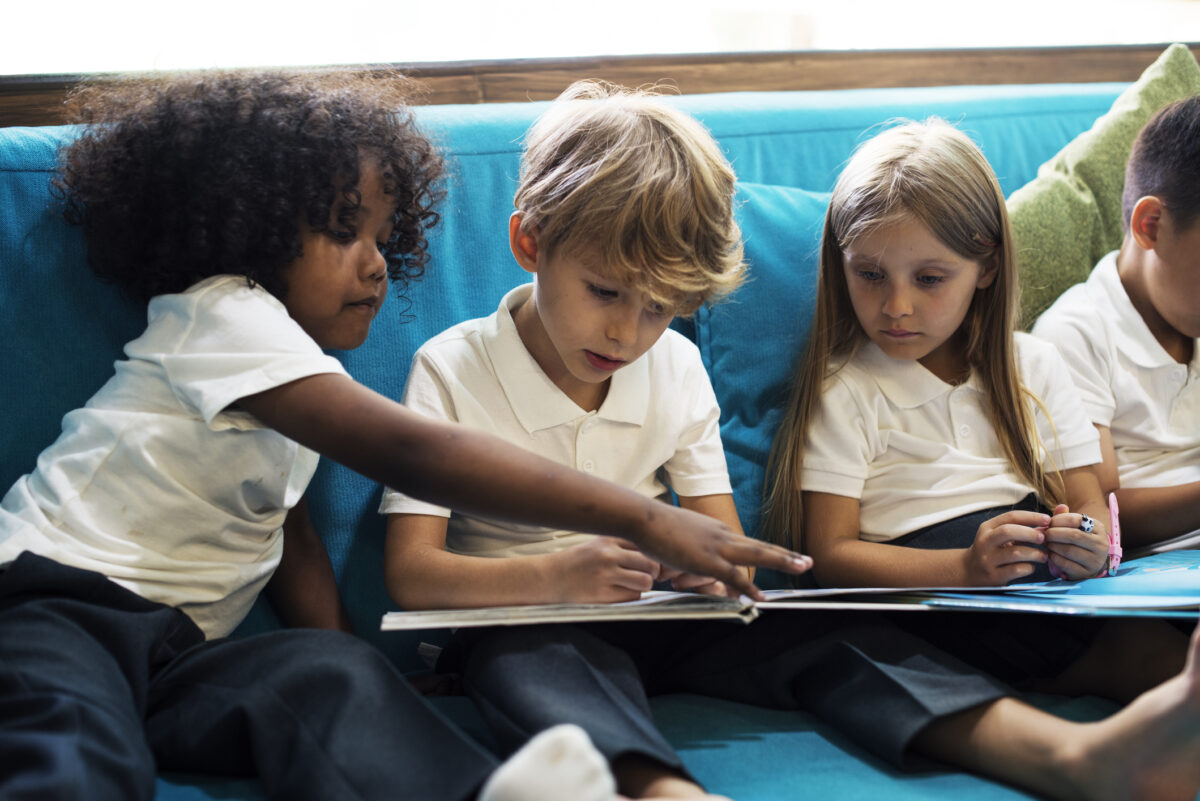 Helping young students to readÂ 