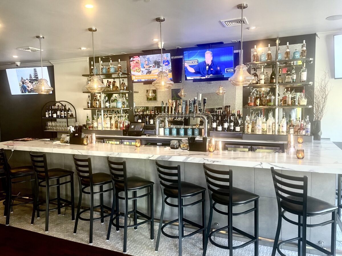 Tavern + eatery = The Tav’ery