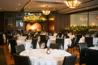 Table Talk With Jeremy Wayne: Benjamin Steakhouse is PDF (pretty darn fabulous)