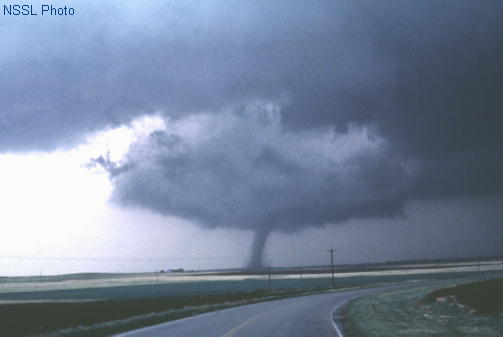THouands affected by tornadoes in Tennessee: VIDEO AS TORNADOES HIT