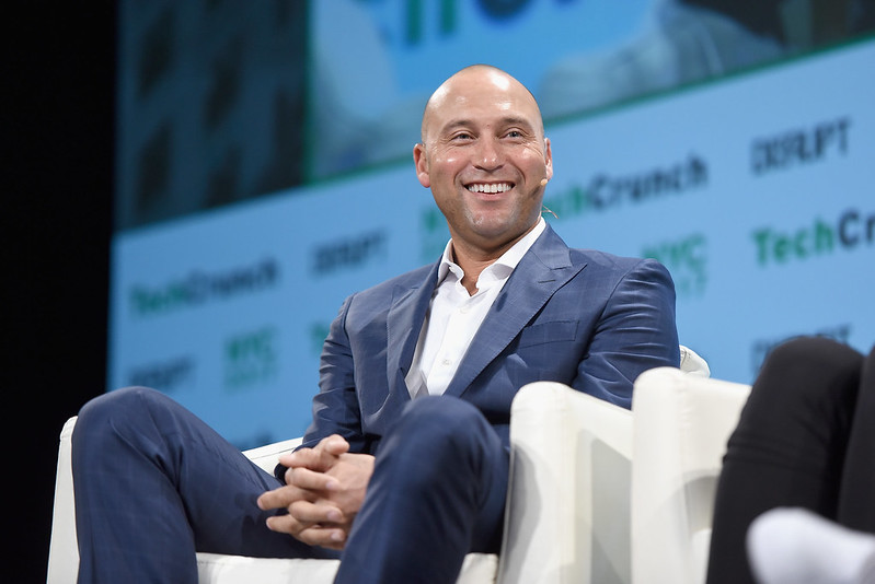 Yankee great Derek Jeter sells Orange County ‘castle’ 