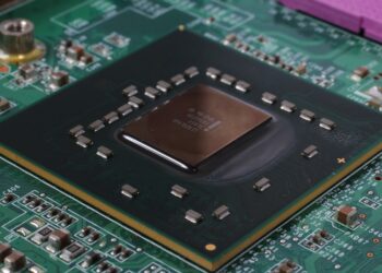 Up to $1.6 billion in federal funds announced for semiconductor R&D