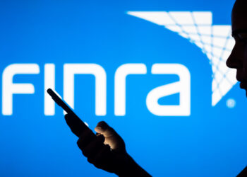 Former Hartsdale broker banned for pushing risky investments