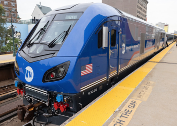Metro-North begins using new $15M locomotives: VIDEO