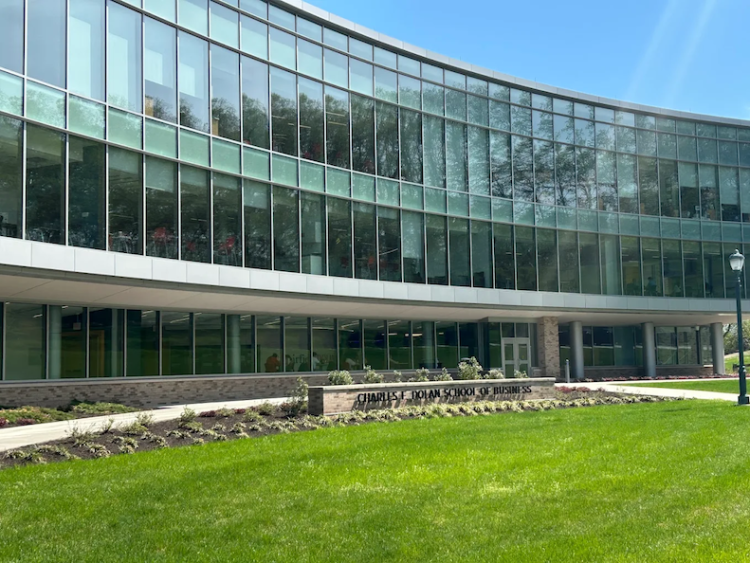 Fairfield U. Dolan School professors launch AI podcast