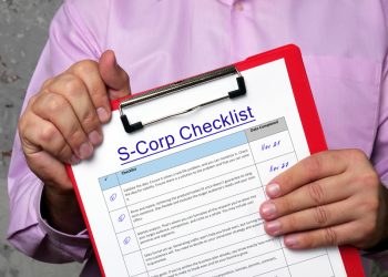 Ossining litigator takes on tax prep service