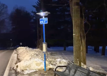 Westchester tests solar lights at bus stops