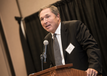 Fox Family Foundation, Mayor Chess set up UConn scholarship fund