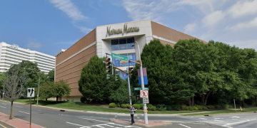 Neiman Marcus White Plains to close