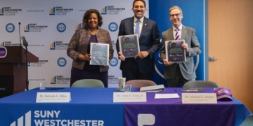 AGREEMENT BETWEEN COLLEGES ALLOWS AUTOMATIC TRANSFERS