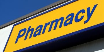 Mount Vernon indy pharmacy takes on drugmaking giant